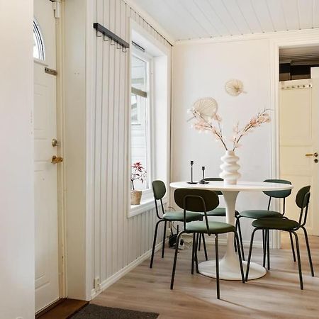 Central Apartment With Balcony, Self-Check In & Private Entrance 베르겐 외부 사진