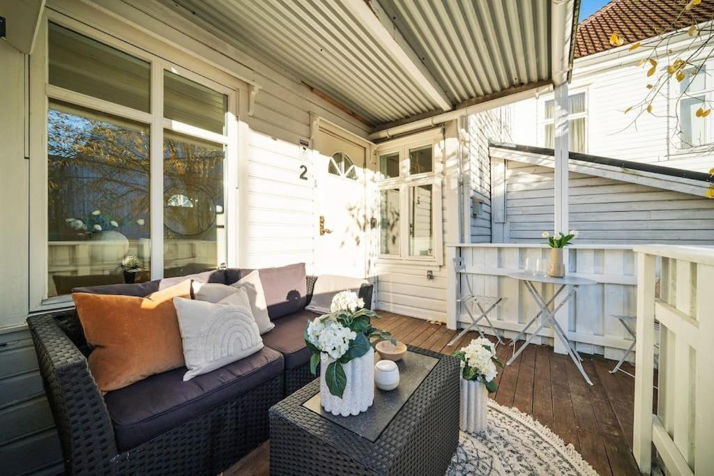 Central Apartment With Balcony, Self-Check In & Private Entrance 베르겐 외부 사진