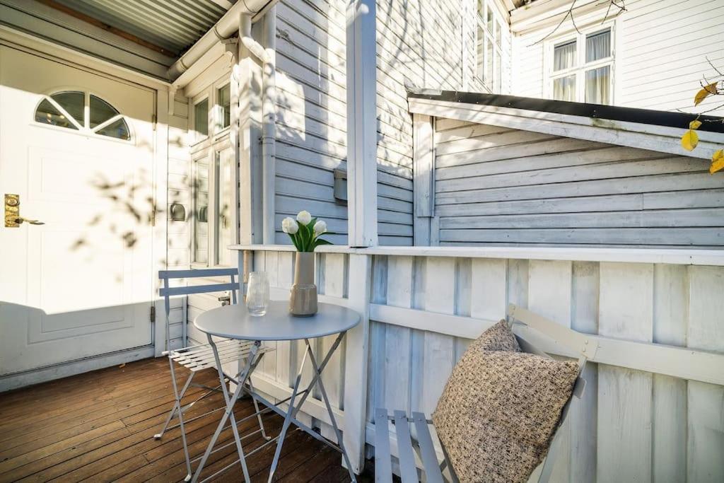 Central Apartment With Balcony, Self-Check In & Private Entrance 베르겐 외부 사진